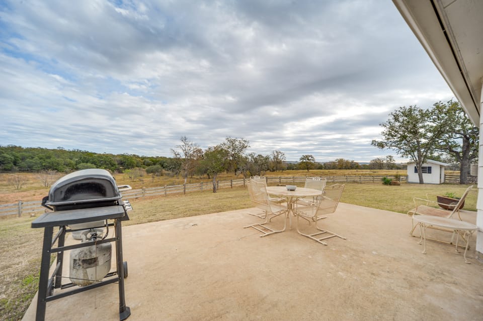 Historic 'Hoffmann Ranch Haus' Near Wineries! House in Rio Grande