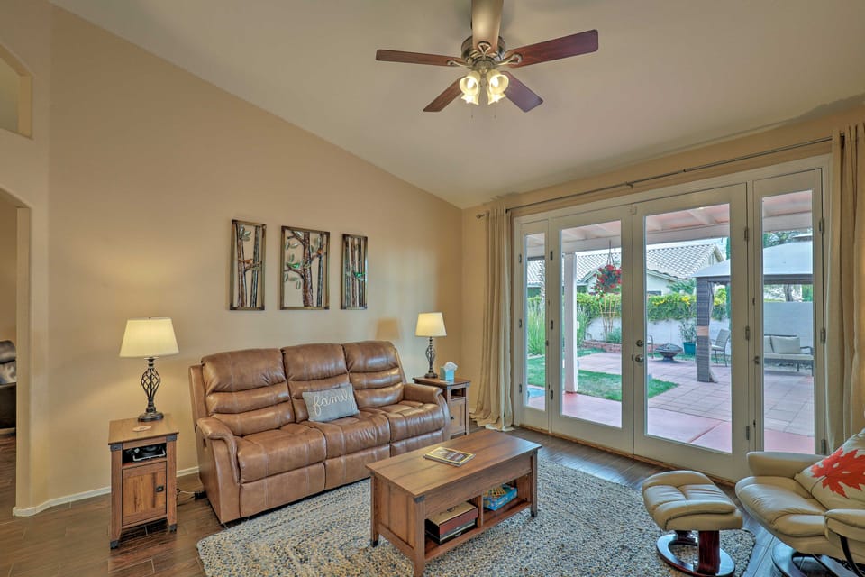 Tucson Getaway w/ Yard, Pool, Hot Tub + Gas Grill! House in Tucson