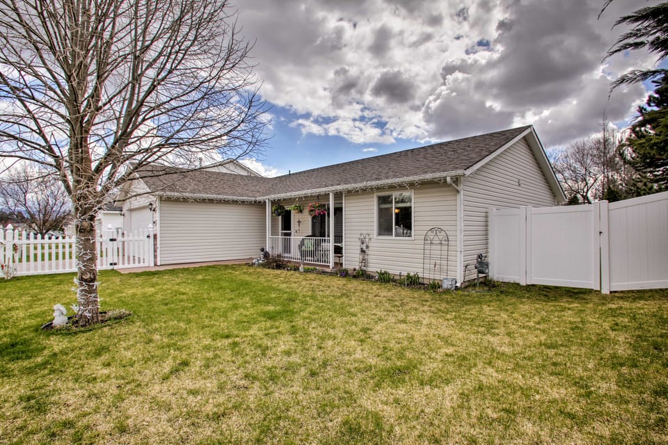 Cozy Getaway w/ Yard & Patio: 4 Mi to Hayden Lake! House in Hayden