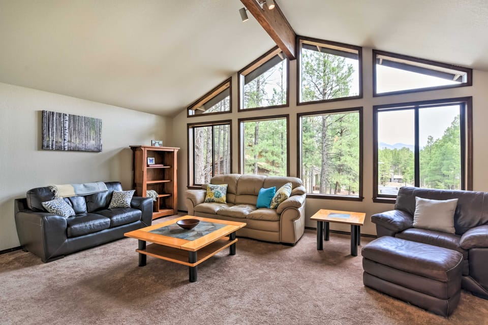 Flagstaff Home w/ Back Deck - 5 Mi to Downtown House in Flagstaff