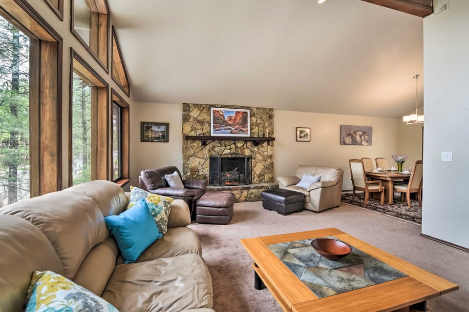 Flagstaff Home w/ Back Deck - 5 Mi to Downtown House in Flagstaff
