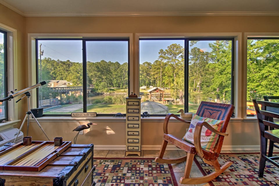 Waterfront Midway Home w/ Sunroom & Large Yard House in Georgia