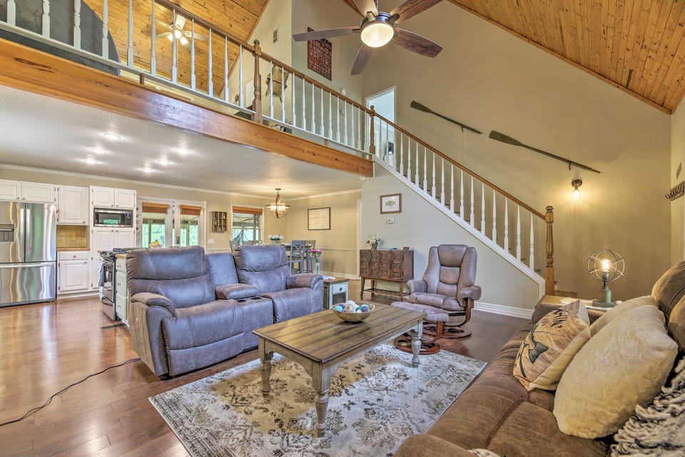 Updated Cabin on White River by Boat Landing! House in Arkansas