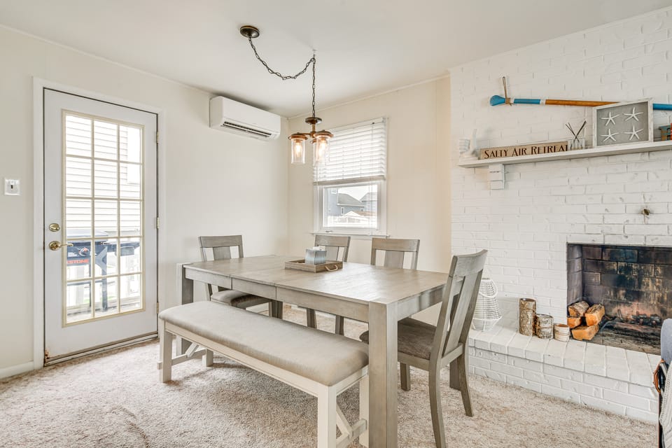 Waterfront Brigantine Home, Walk to Beach! House in Brigantine