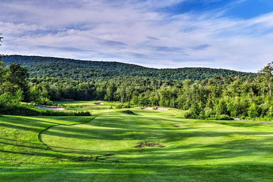 Ski-In Resort Family Condo w/ Deck at Jay Peak! Apartment in Jay