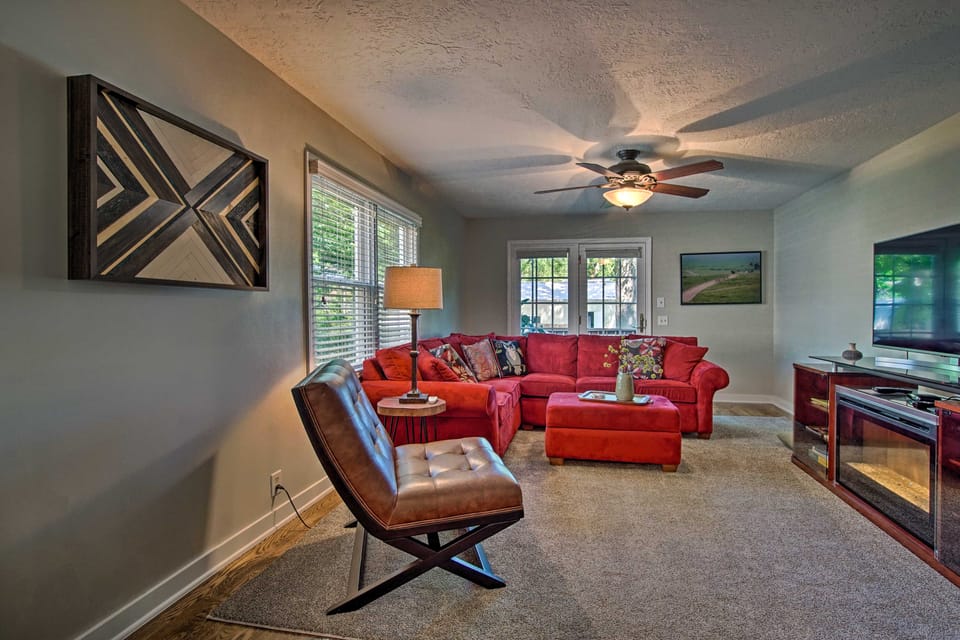 Cute Emporia House - Mins to Downtown & ESU! House in Emporia
