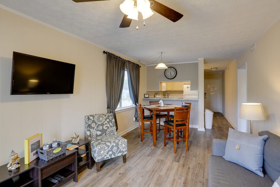 Near Singleton Swash: Myrtle Condo w/ Resort Pool! Apartment in South Carolina