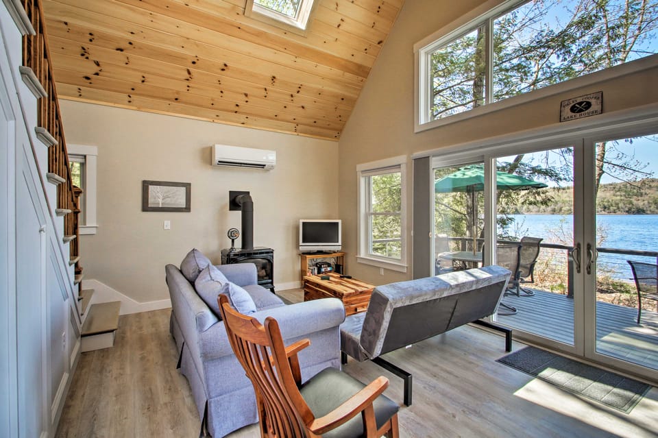 Lakefront Meredith Home: Private Beach & Fire Pit! Cottage in Meredith