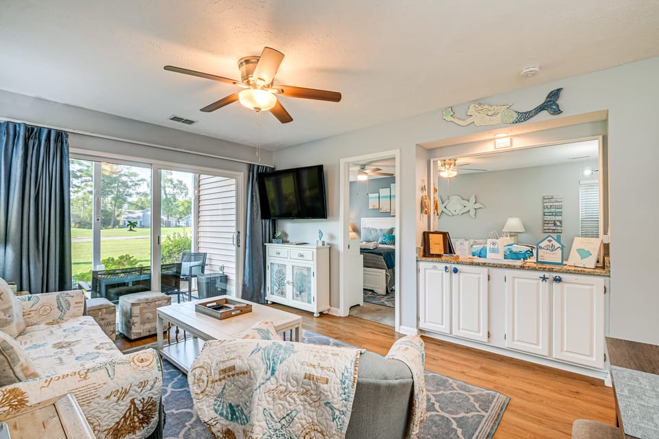 1st-Floor Condo w/ Pool on Intracoastal Waterway! Apartment in Carolina Forest
