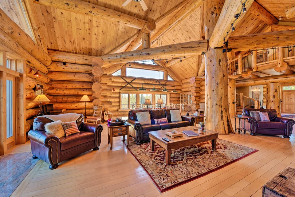 22STR-00019 Fairplay High Country Lodge w/ Hot Tub House in Park County