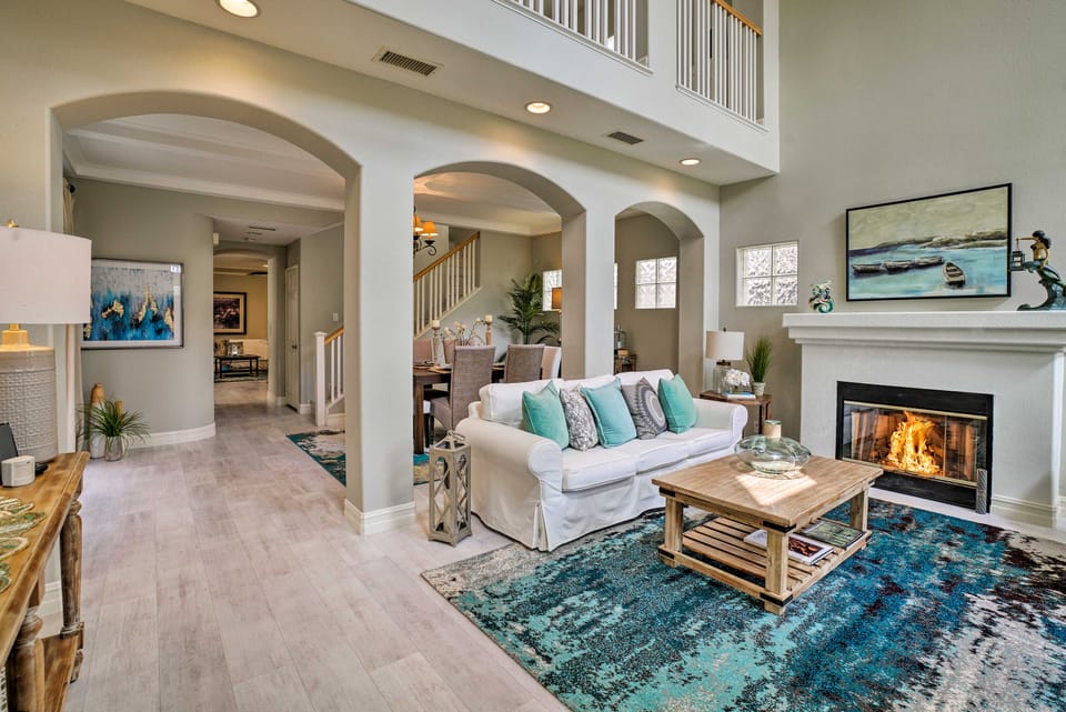Oceanside Home w/ Rooftop Patio, Walk to Beach! House in Oceanside