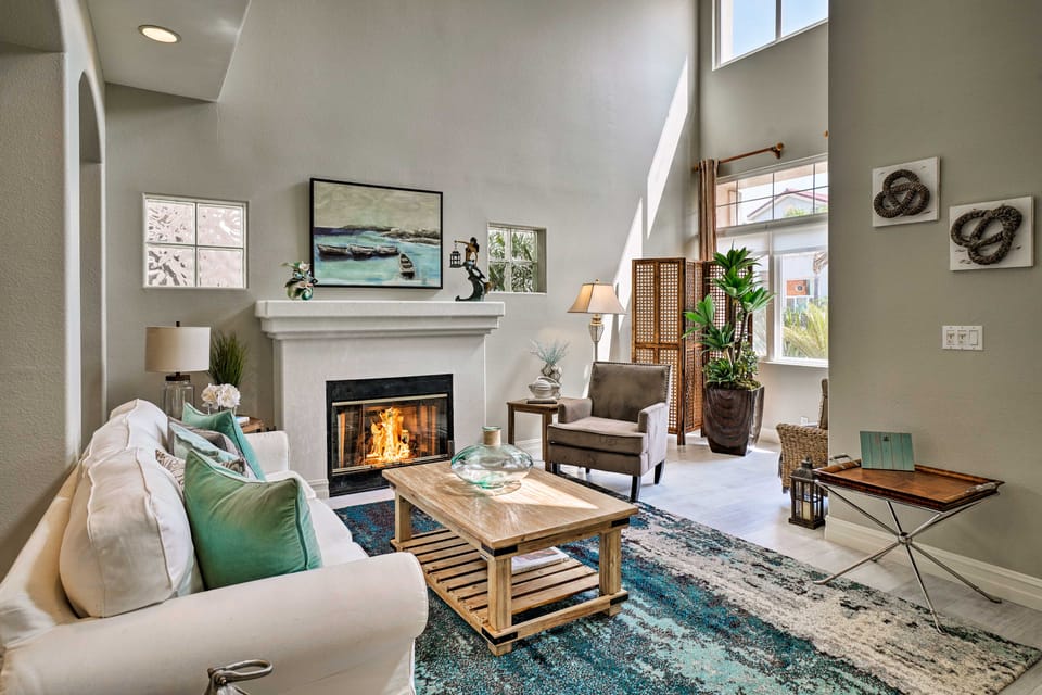 Oceanside Home w/ Rooftop Patio, Walk to Beach! House in Oceanside