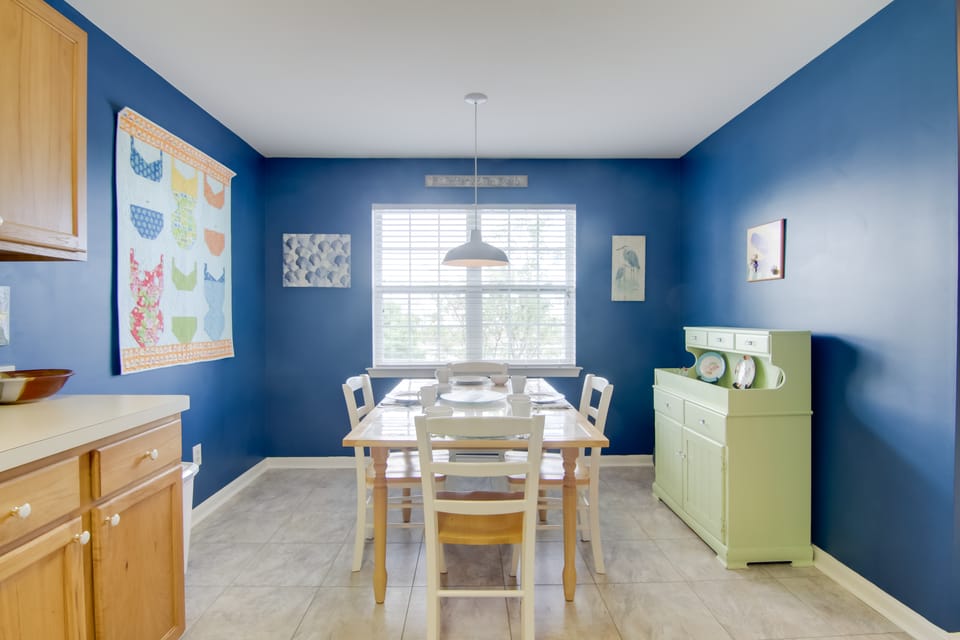 Pool & Bay Access: Serene Ocean View Oasis Apartment in Sussex County