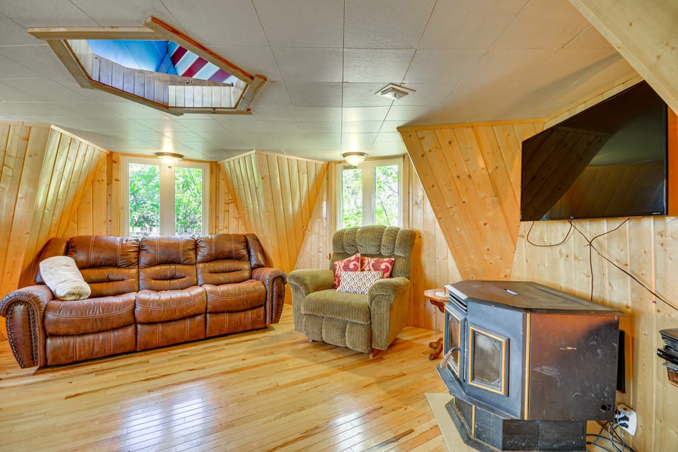 'Snowflake Cabin' - Mins to Cody & Red Lodge! House in Wyoming