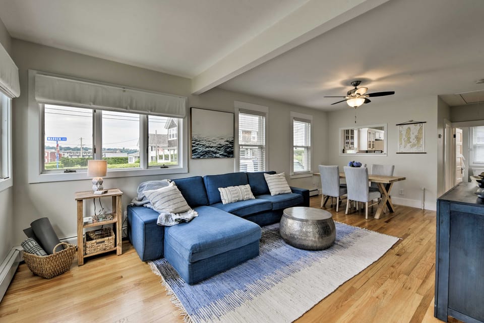 Idyllic Newport Area Cottage - Walk to First Beach Cottage in Middletown