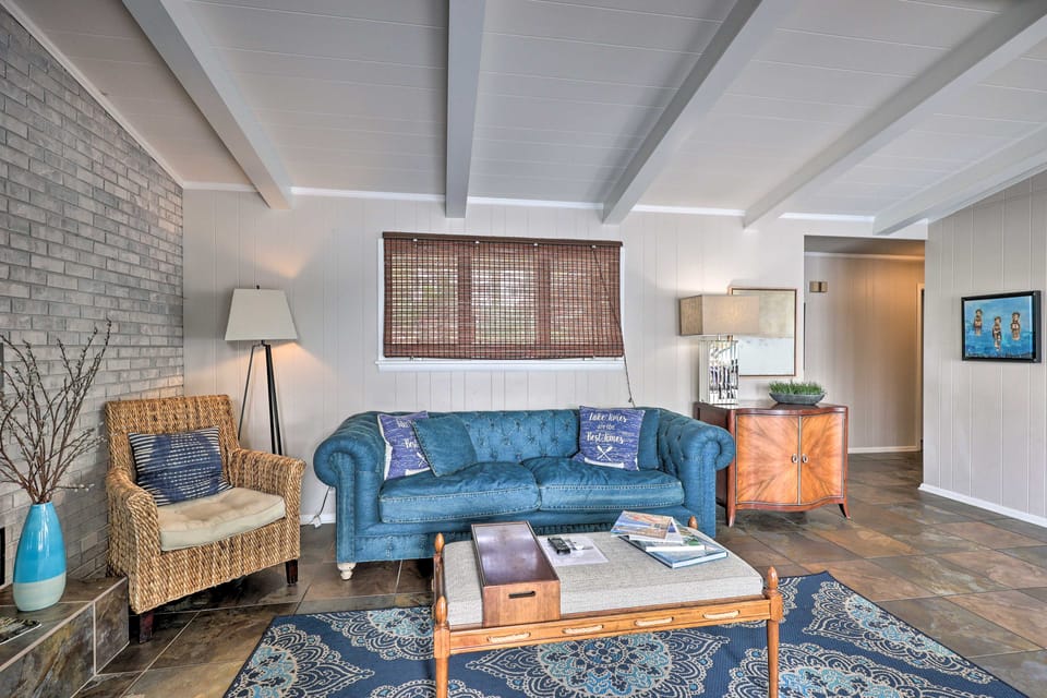 Hot Tub & Dock: Lakefront Home in Hot Springs House in Rockwell