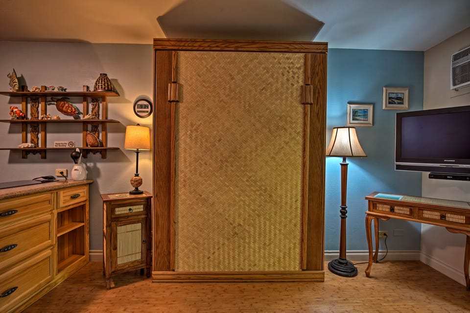 Kailua Studio w/ Pool Access & Garden Views! Apartment in Holualoa