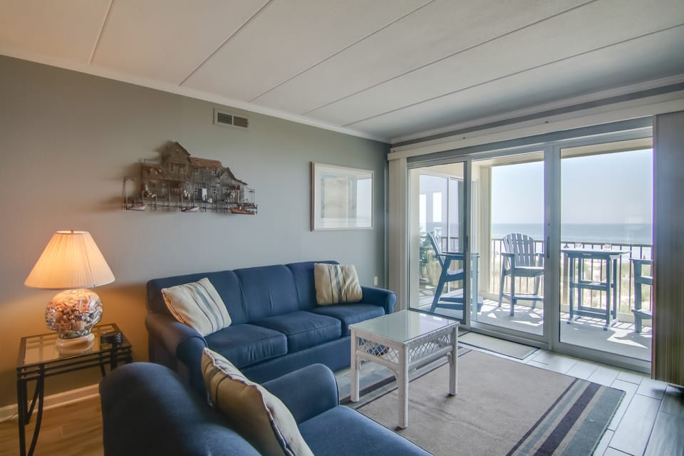 Beachfront Condo w/ Balcony & Views in Ocean City Apartment in Ocean City