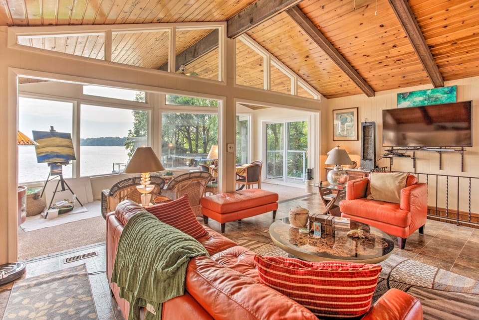 Jordan Home w/Boat House & Dock on Cedar Lake House in Minnesota