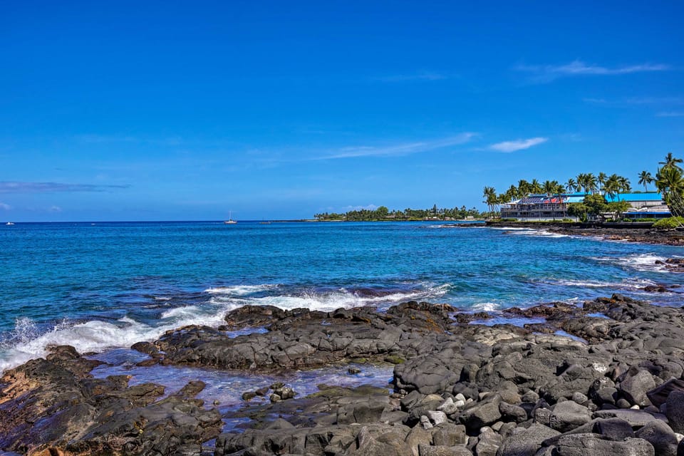 Kona Condo w/ View, Walk to Beach & Restaurants Apartment in Holualoa