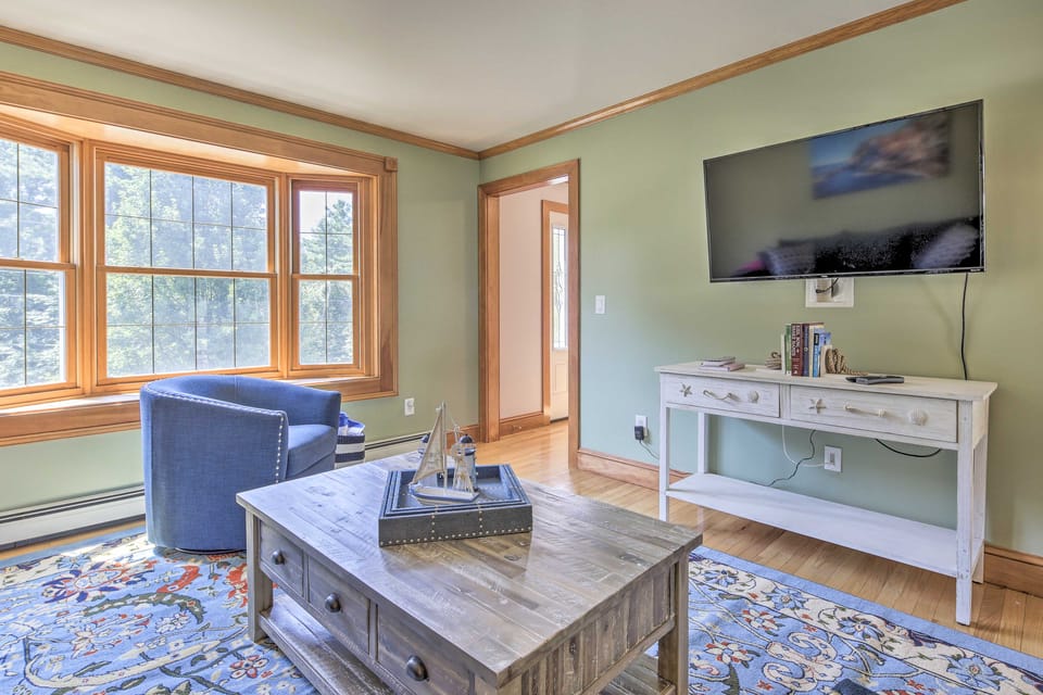 Walk to Buzzards Bay Beach: Spacious Onset Home House in Wareham