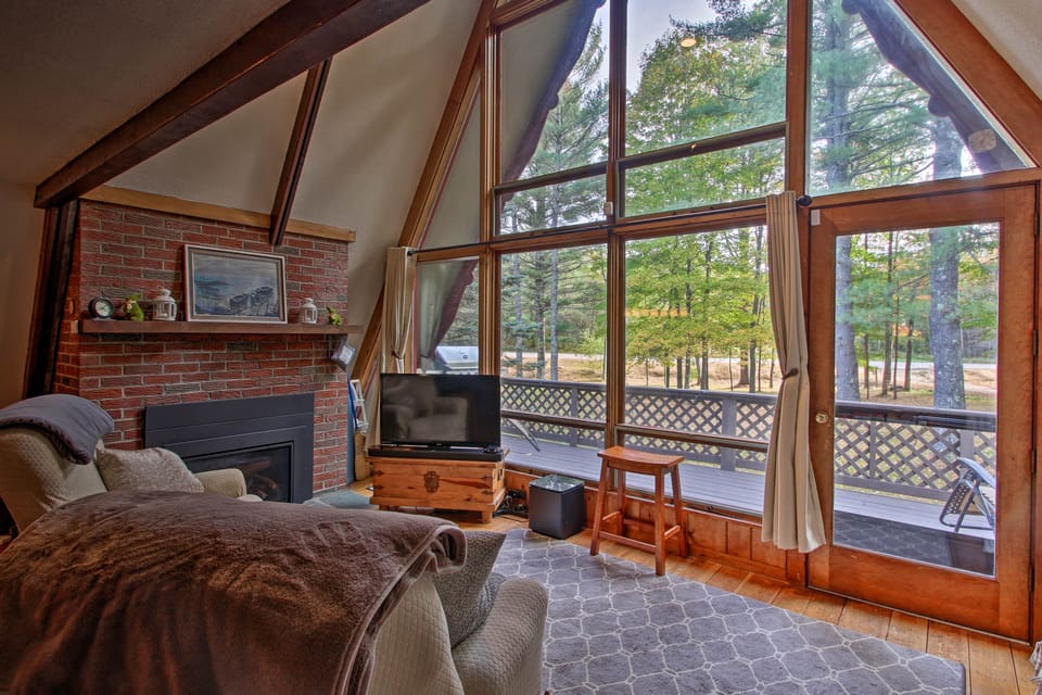 Ski Chalet on Saco < 2 Mi To Attitash Resort! House in Bartlett