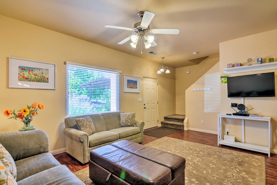 Kanab Condo w/ Pool & AC < 1 Mi to Attractions! Apartment in Kanab