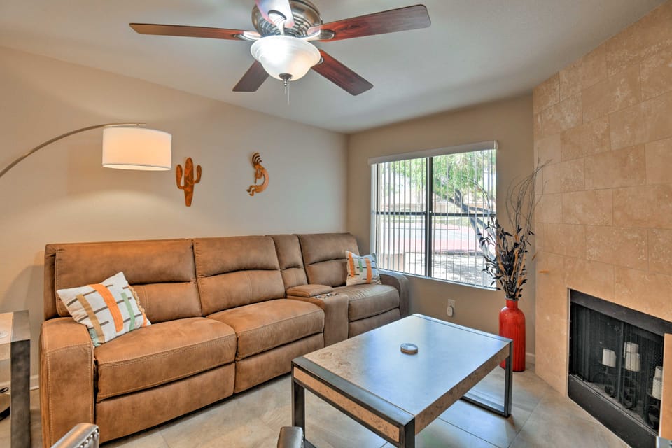 Golf, Shop & Hike: Scottsdale Resort Condo! Apartment in McCormick Ranch