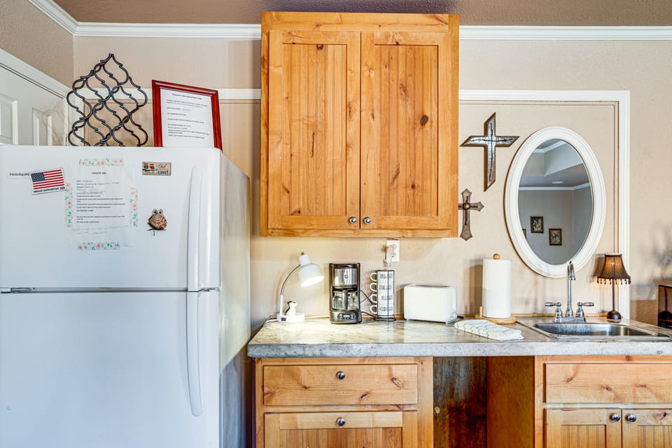 Granbury Studio - 10 Mins From Town + The Lake! Apartment in Granbury