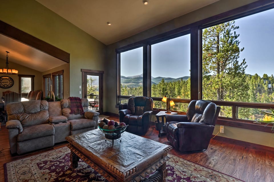 6 Mi to Slopes: Breck Home w/ Hot Tub & Game Room House in Breckenridge