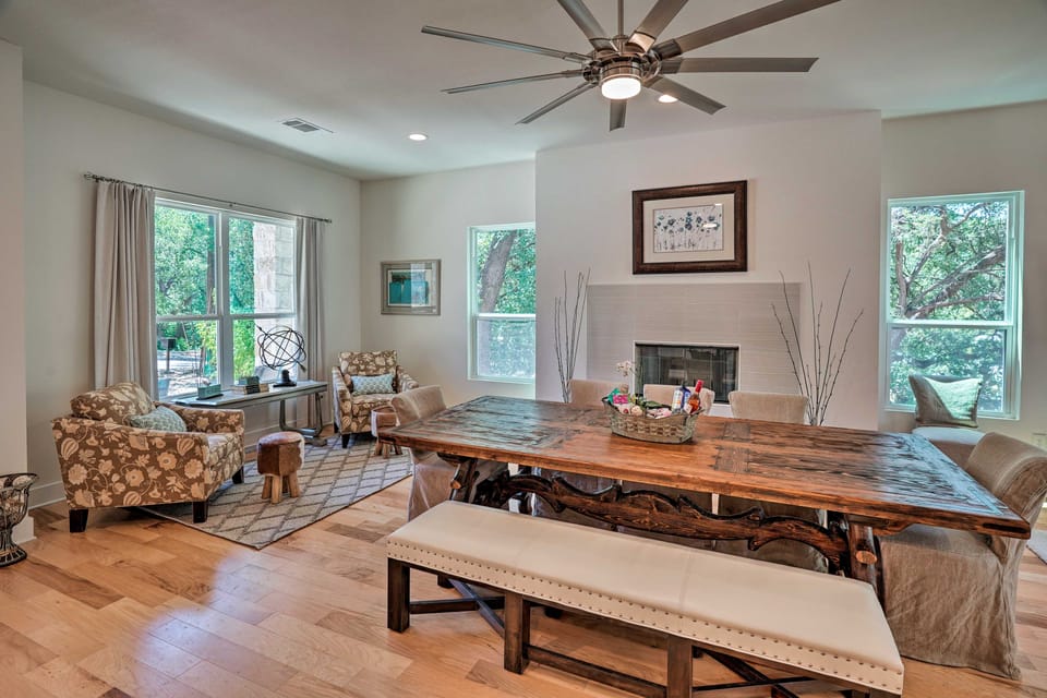 Walk to Lake Austin: Spacious Getaway w/ Patio House in Lake Austin