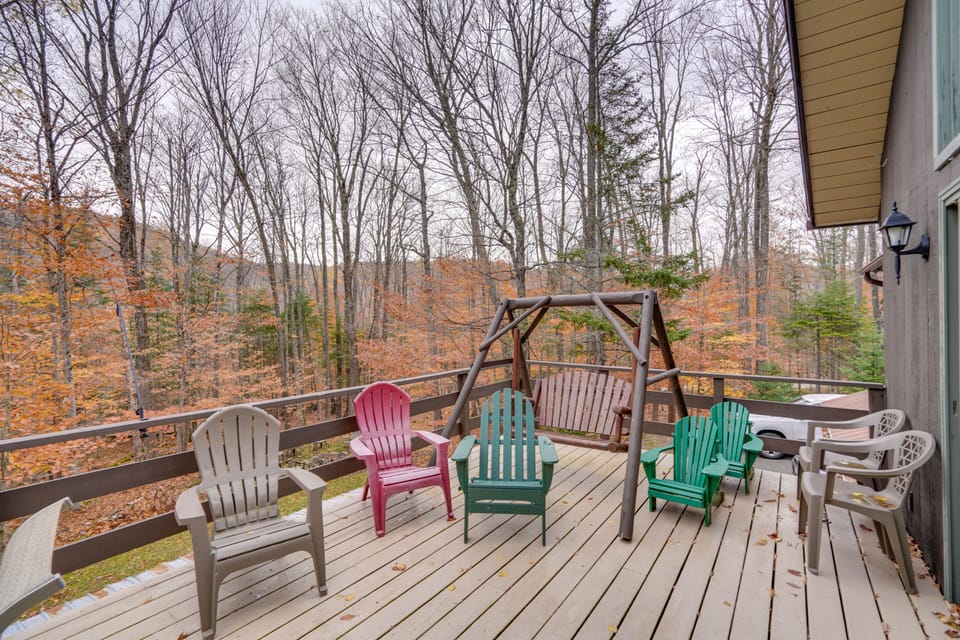 Community Perks: Retreat w/ Thirteenth Lake Access House in Indian Lake