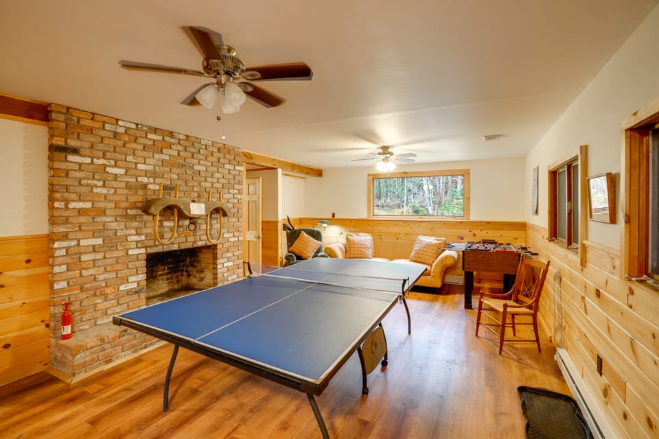 Community Perks: Retreat w/ Thirteenth Lake Access House in Indian Lake
