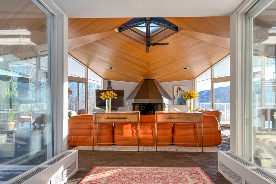 Pristine West Dover Home w/ Deck & Mountain Views! House in Dover