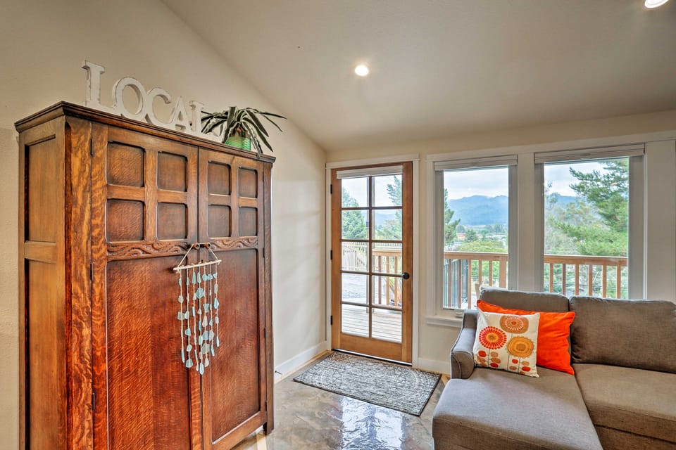 'Coastal Soul' Arcata Area California Home House in Blue Lake