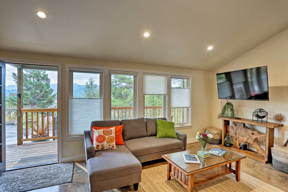 'Coastal Soul' Arcata Area California Home House in Blue Lake