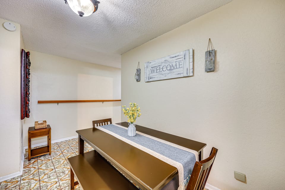 Relaxing Helotes Apt: 7 Mi to UT at San Antonio! Apartment in San Antonio