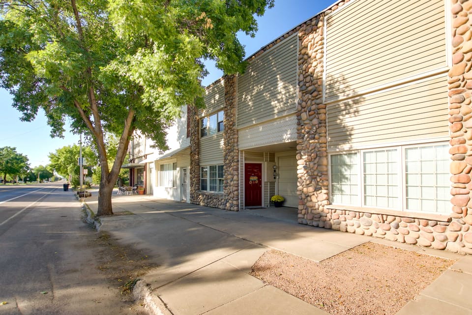 Main Street Townhome - 12 Miles to Bear Lake! Apartment in Idaho