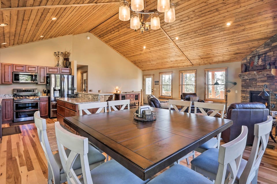 Fairplay Cabin w/ Wraparound Deck & Mountain Views House in Park County