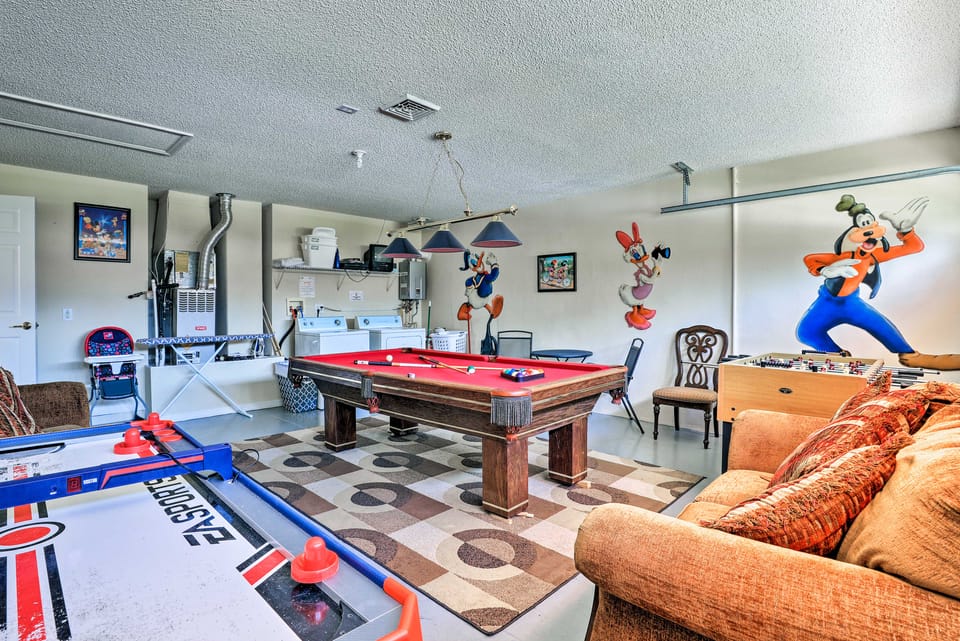 5 Mi to Disney Parks: Kissimmee Home w/ Game Room House in Four Corners