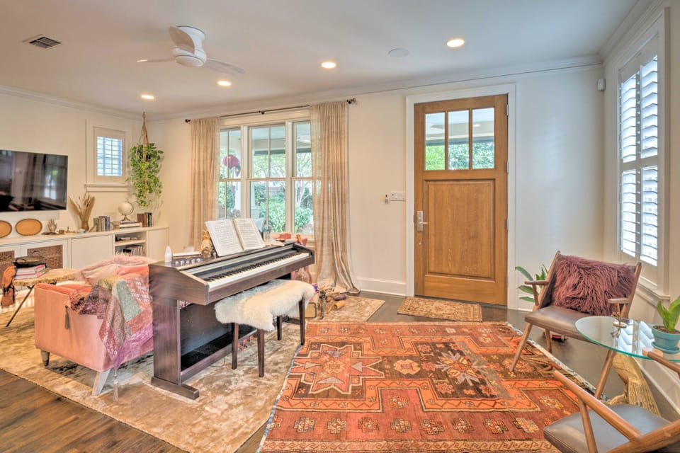 Pool & Hot Tub: Ideally Located 'Austin Oasis' House in Zilker