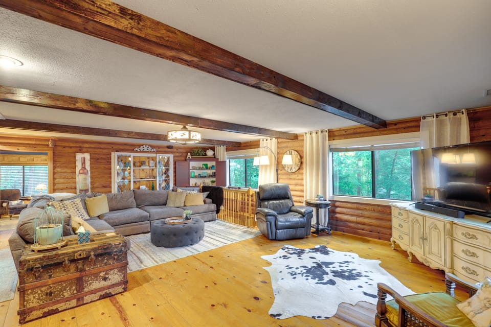 Lake Lure Home w/ Deck: At Lake Lure & Golf! House in Lake Lure