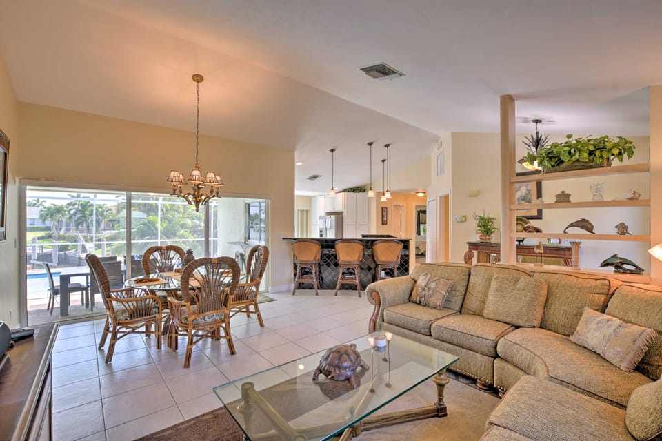 Private Dock: Marco Island Oasis 1 Mi to Beach! House in Marco Island