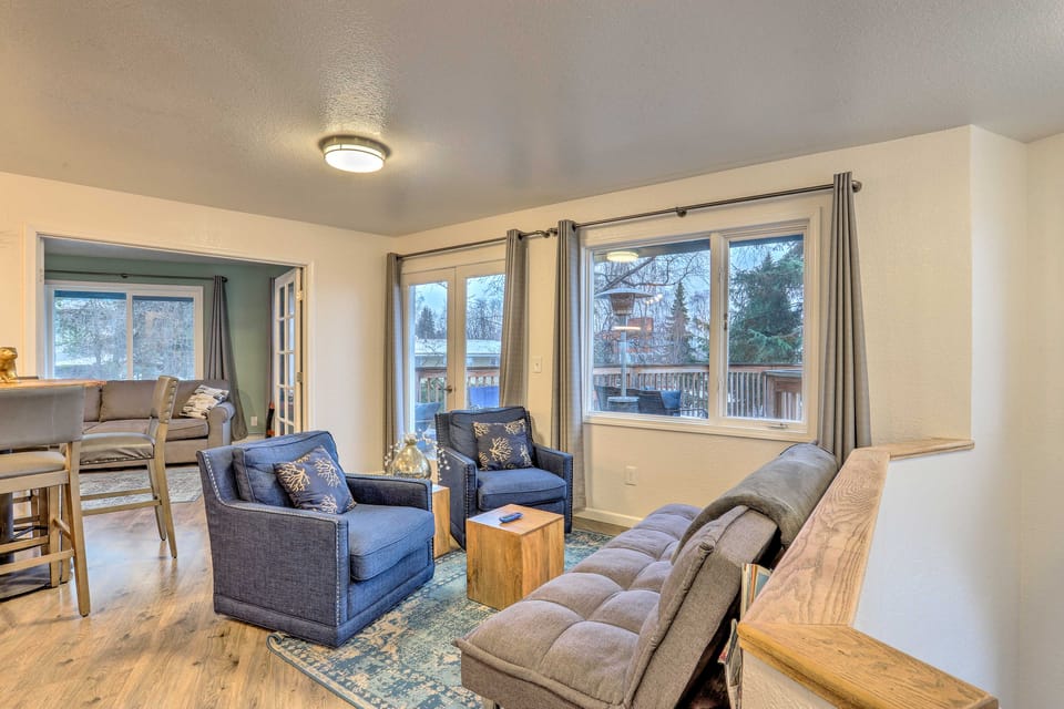 Coastal-View Apartment Near Downtown Anchorage! Apartment in Anchorage
