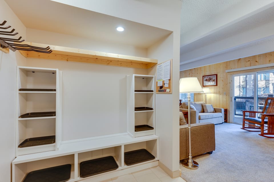 Breckenridge Condo w/ Spa Access: Walk to Ski Lift Apartment in Breckenridge