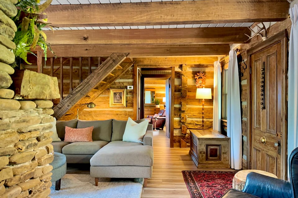 Cabin Near Boone w/ Hot Tub & Mountain Views House in Watauga