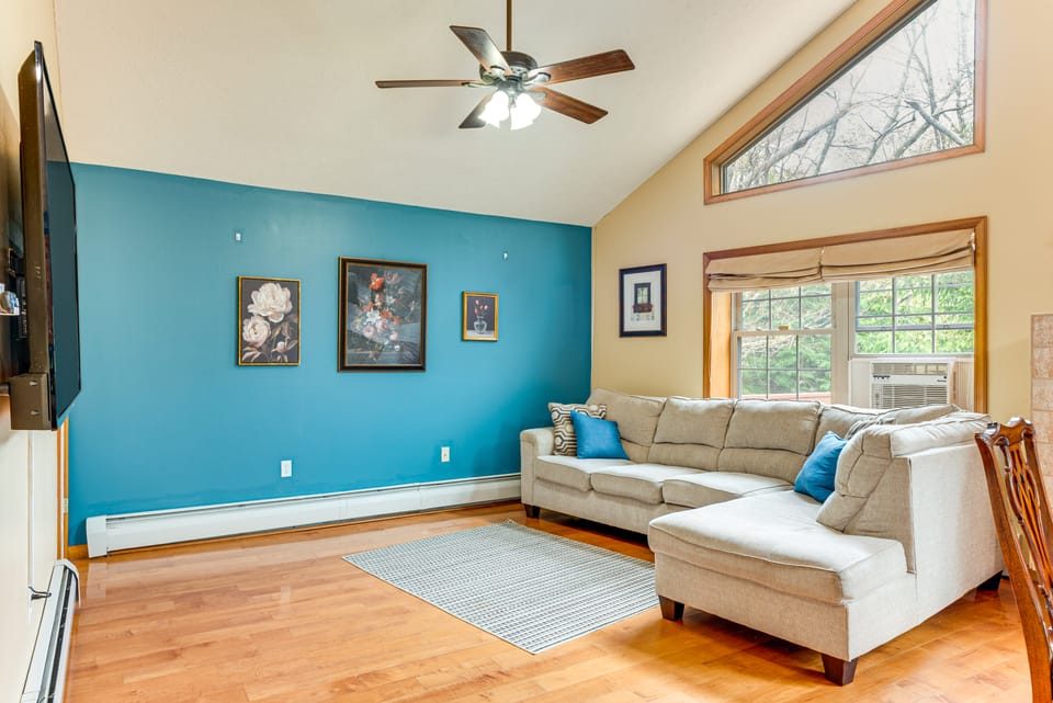 Resort Amenities & Game Room: Arrowhead Lake Home! House in Coolbaugh Township