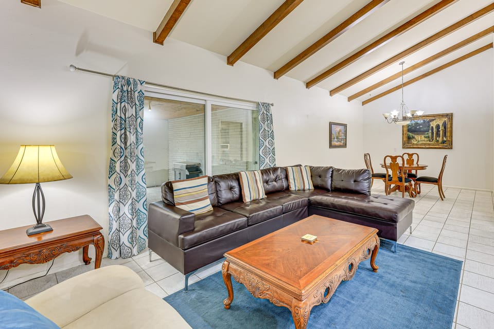 Charming San Antonio Abode ~ 10 Mi to River Walk! House in San Antonio