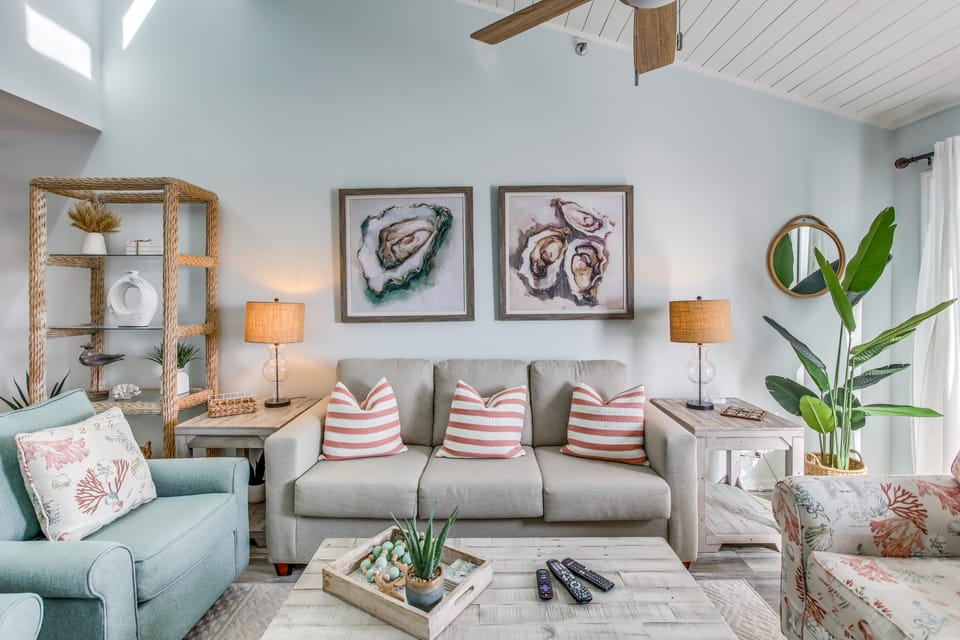'Salt & Light' Oceanfront Condo w/ Pool & Elevator Apartment in Ocean Isle Beach