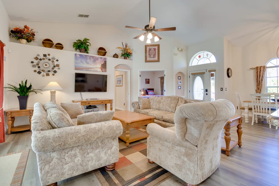 12 Mi to Disney: Home w/ Pool & Spa in Clermont House in Four Corners